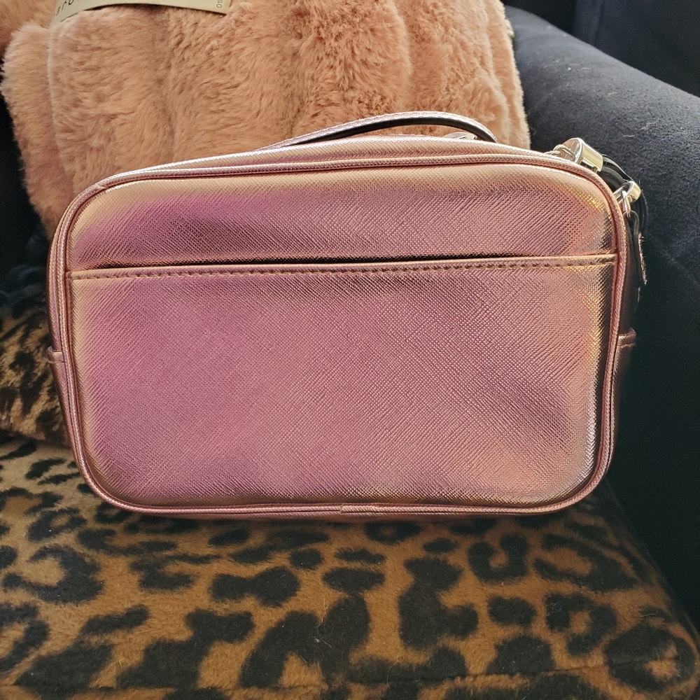 Victoria secret crossbody bag - Picture 3 of 3